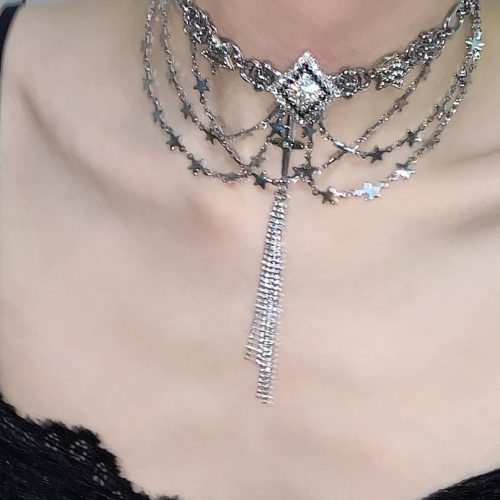 PartyQueenTasselChoker3