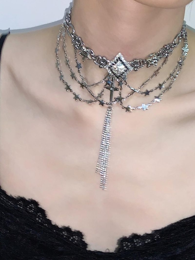 PartyQueenTasselChoker3