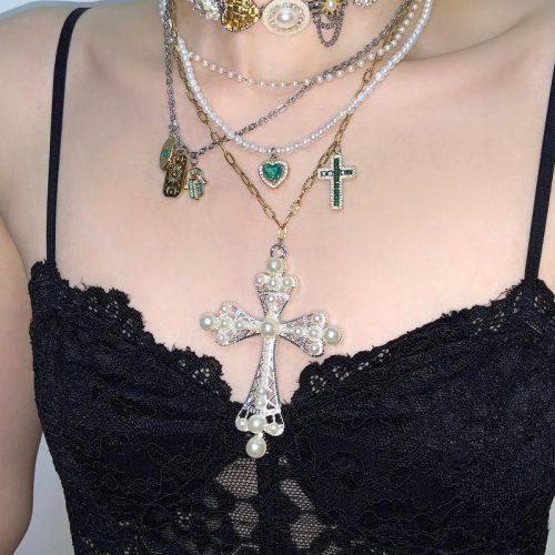 PearlCrossPendantLayeredChokerNecklace6