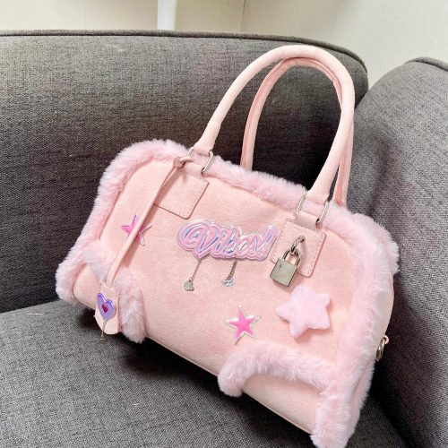 PinkPlushCrossbodyHandbag3 f14b5dcd e169 453b 9b34 9e8d4b2946b1