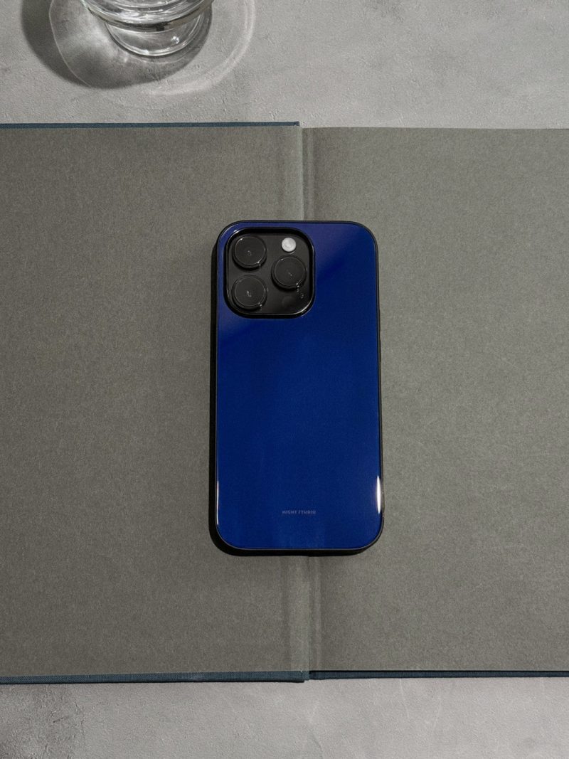 SapphirePhoneCase2