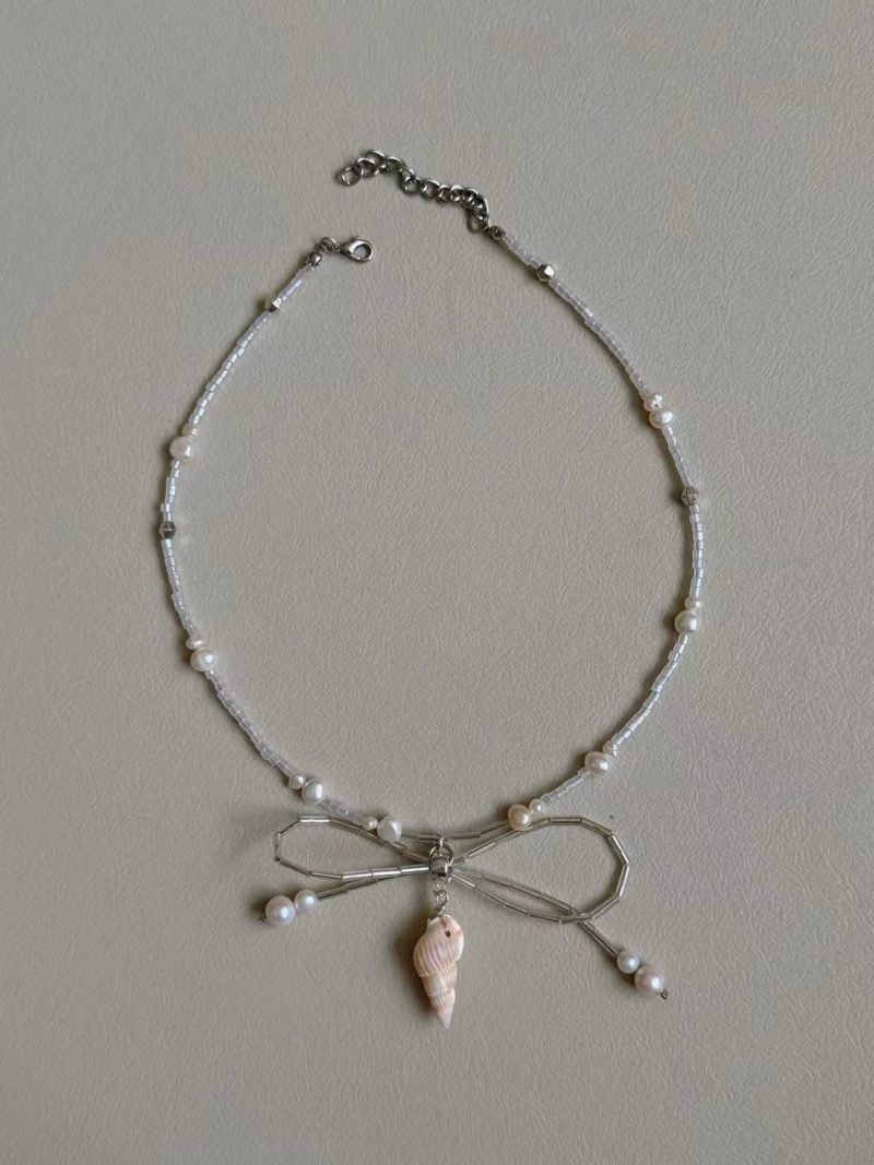 ShellCharmBowPearlBeadedNecklace2