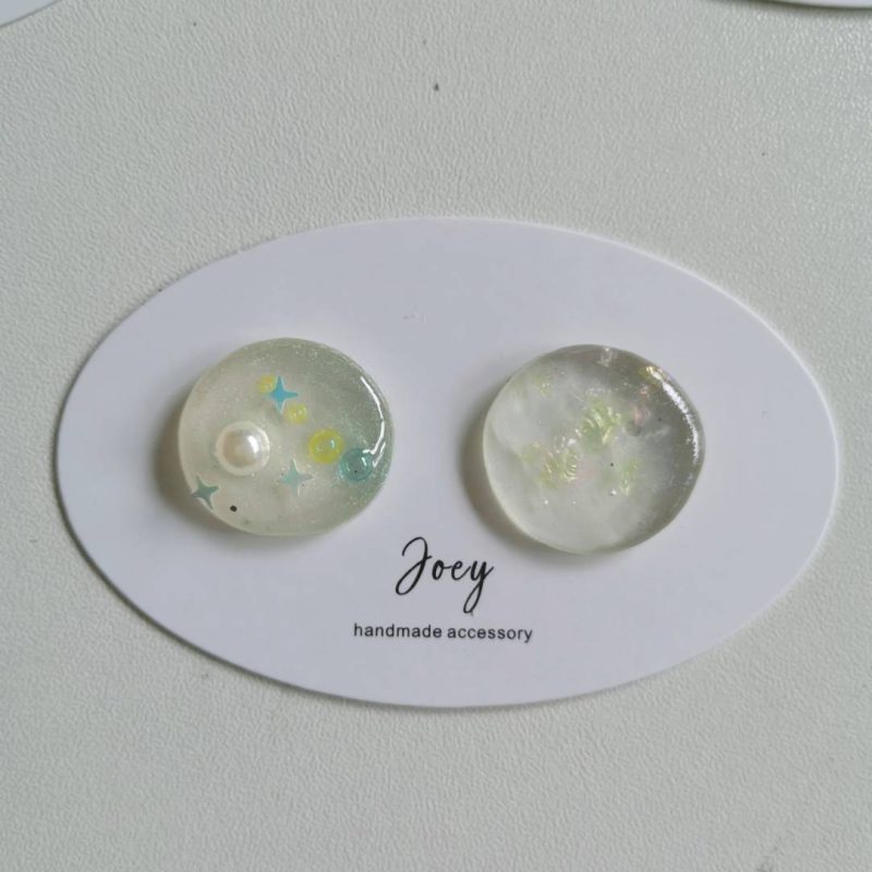 Simple Handmade Resin Studs2