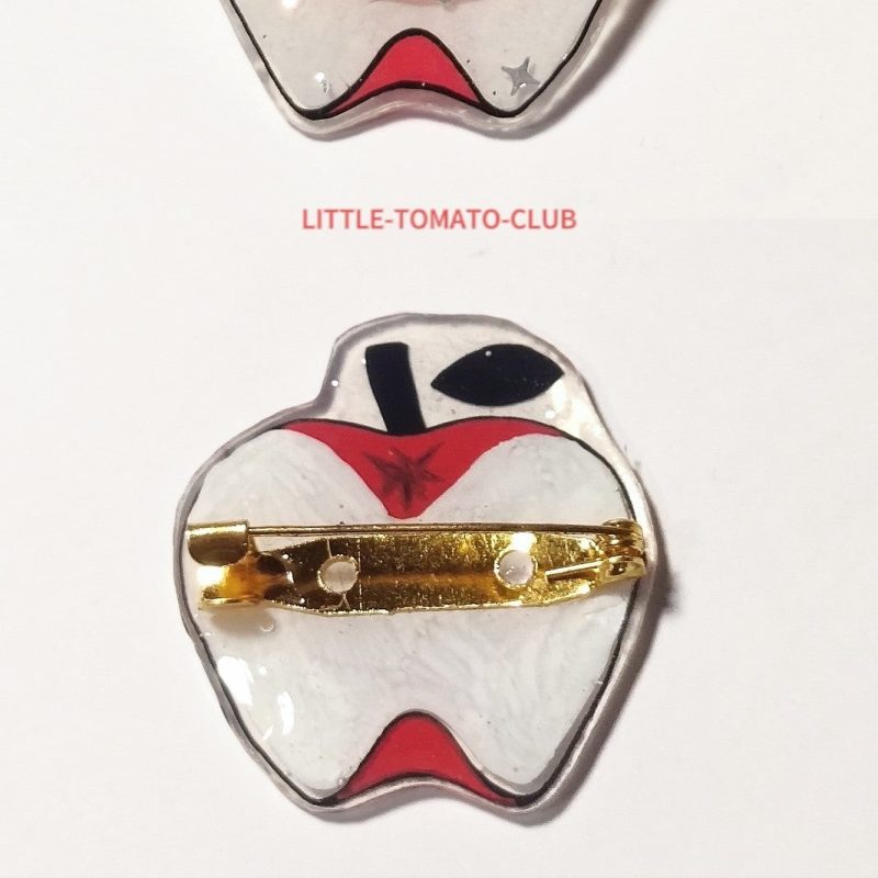 SmileAppleShrinkPlasticBrooch3