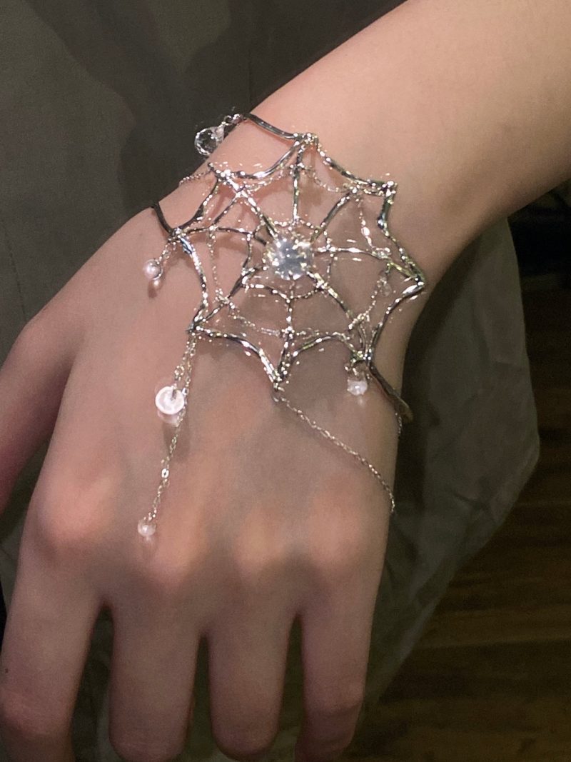 SpiderwebCrystalSilverArmCuff5