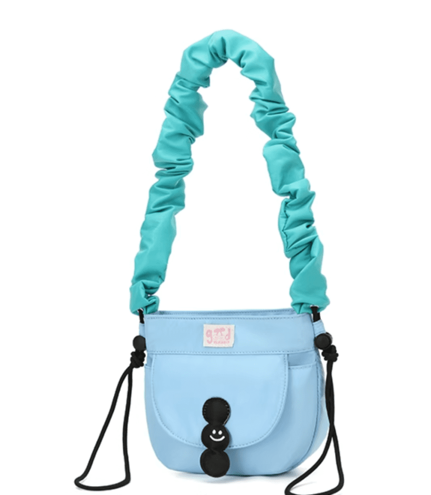 Spring Pasture Pleated Shoulder Bag1