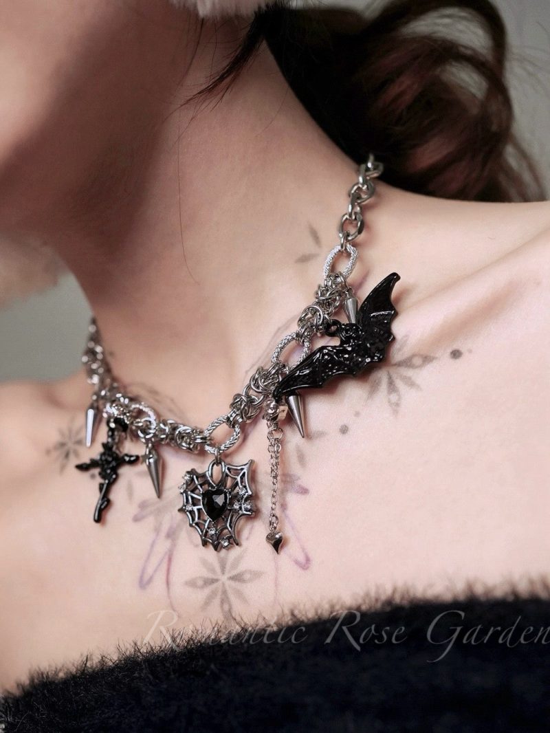 ThreeStrandGothicSpiderWebHeartChoker5