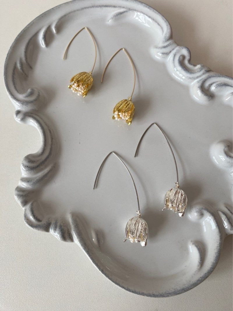 TulipWireEarrings5