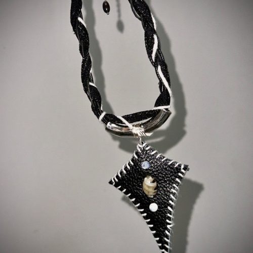 WastelandBlackStarNecklace10