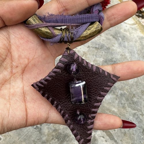 WastelandPurpleStarNecklace3