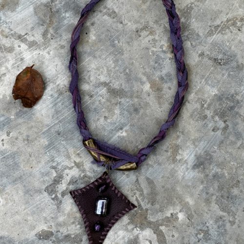 WastelandPurpleStarNecklace4