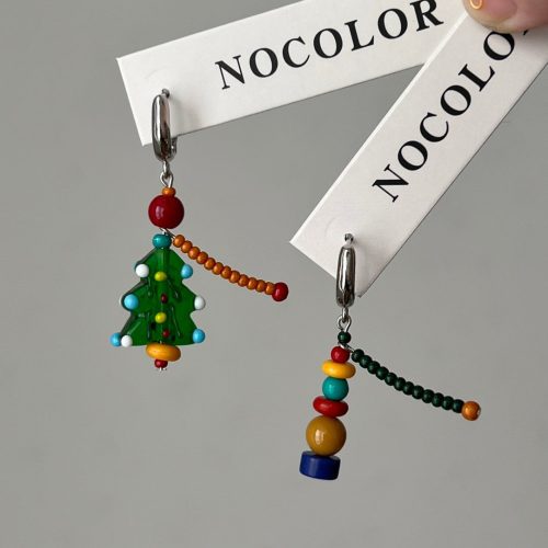 WhimsicalChristmasAsymmetricEarrings4