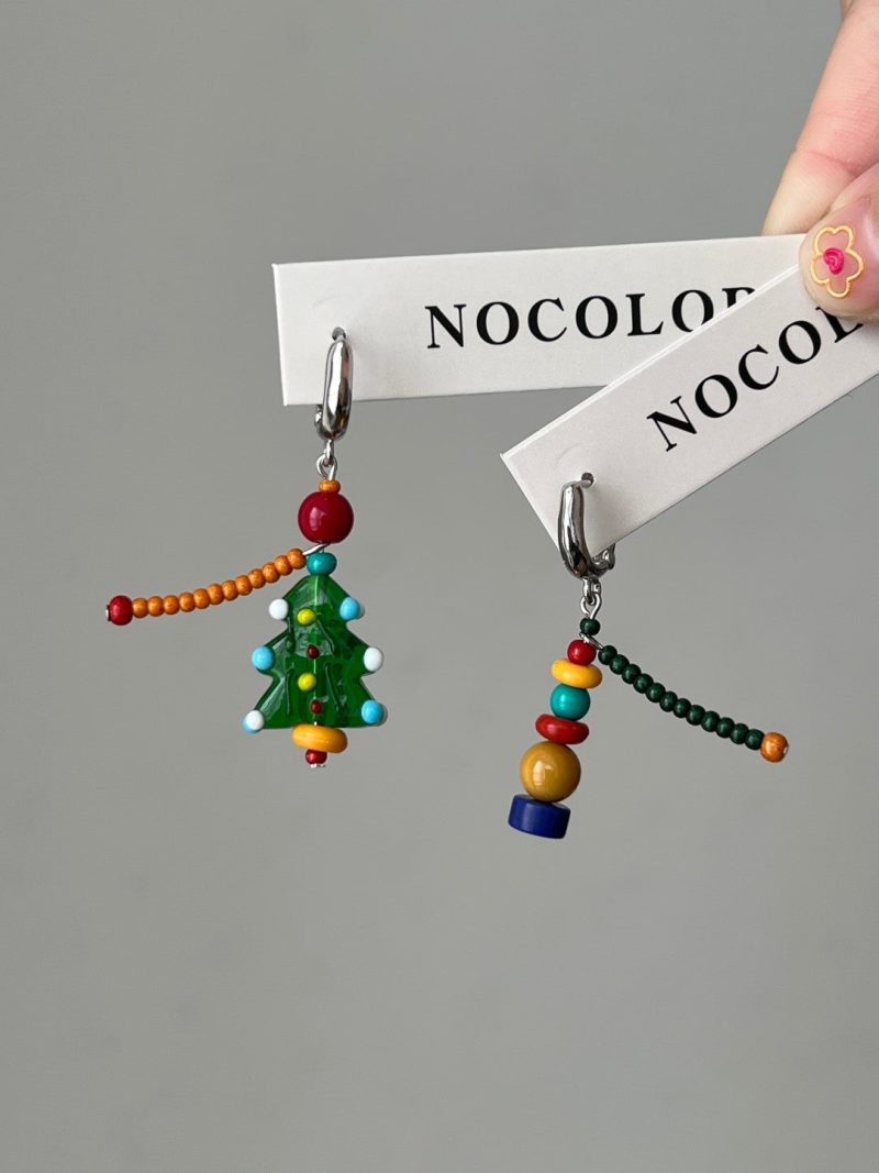 WhimsicalChristmasAsymmetricEarrings5