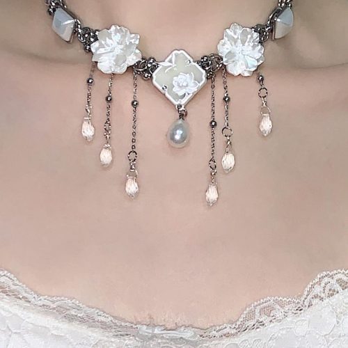 WhiteFlowerTasselChokerNecklace1