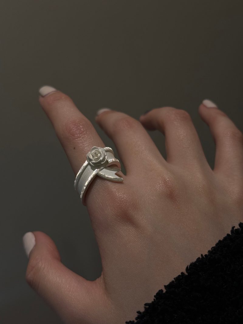 WhiteRoseSilverRing3