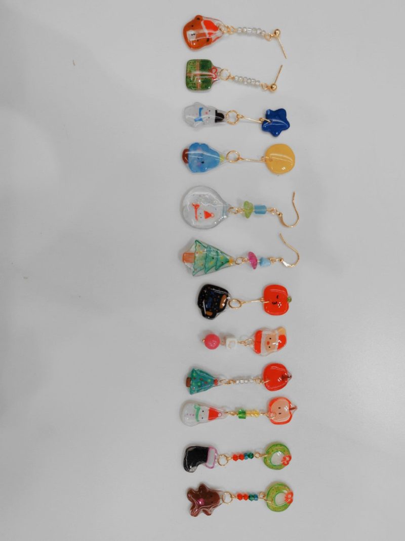 XmasCollectionShrinkPlasticEarrings11