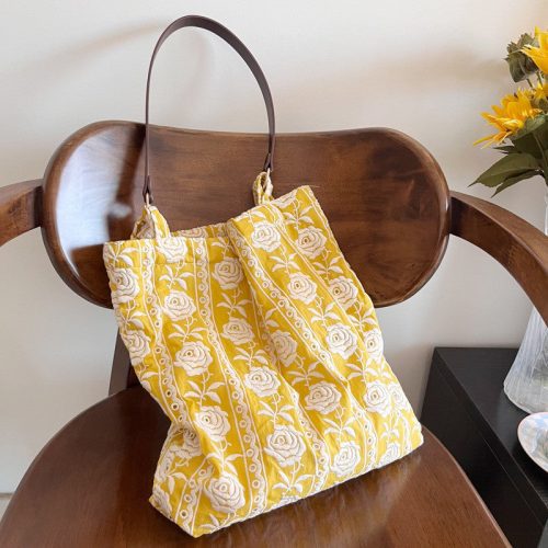 YellowRoseEmbroideredShoulderBag3